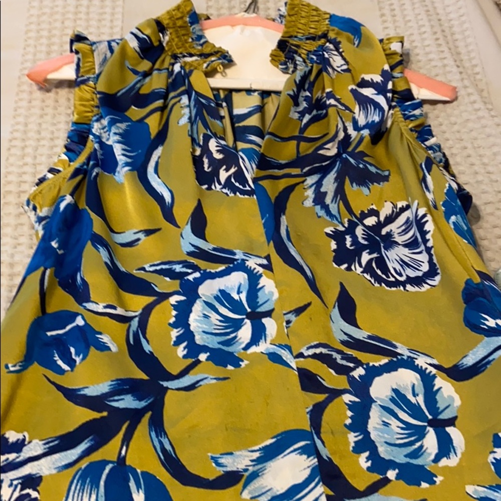 Ecru beautiful printed top